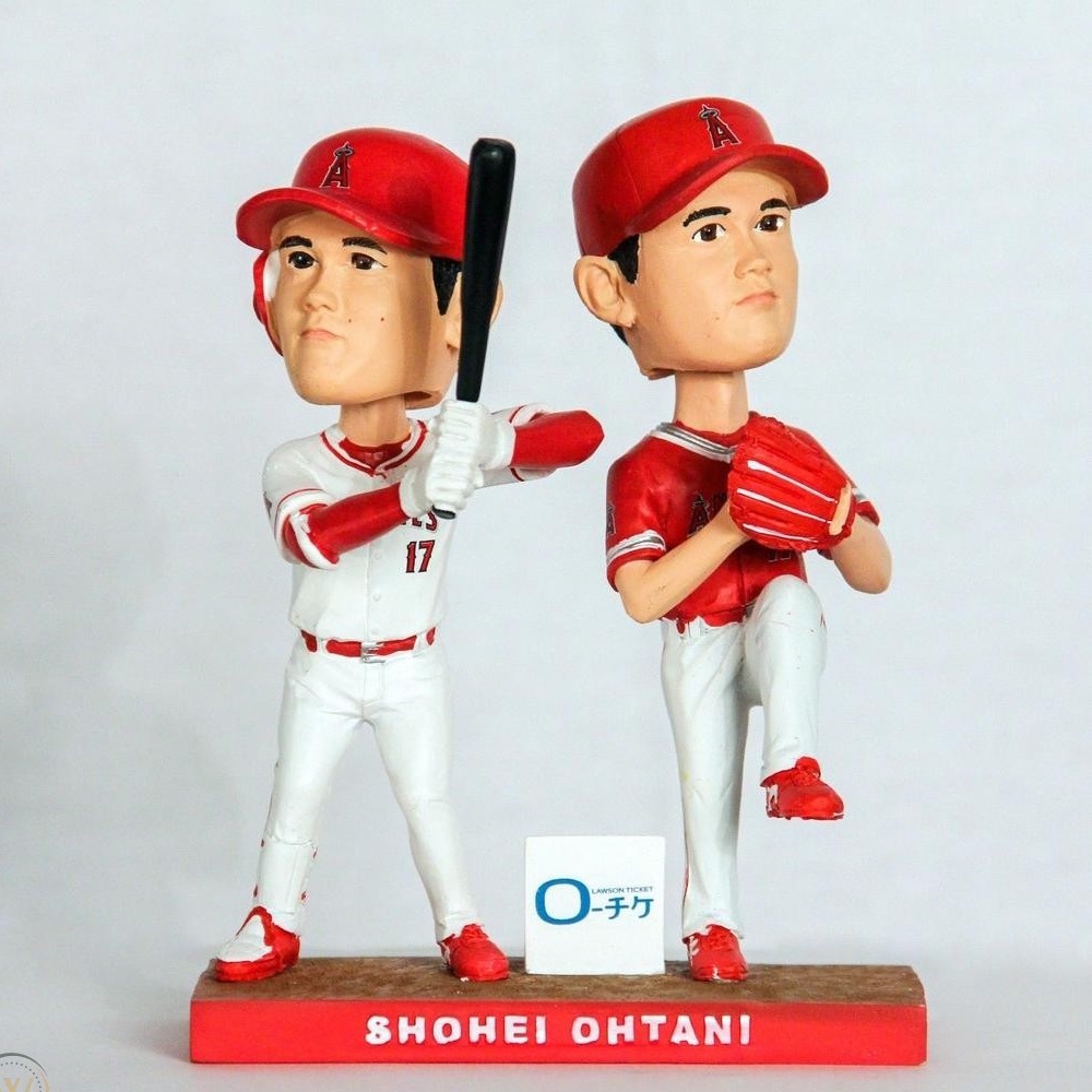 Ohtani Double Bobblehead